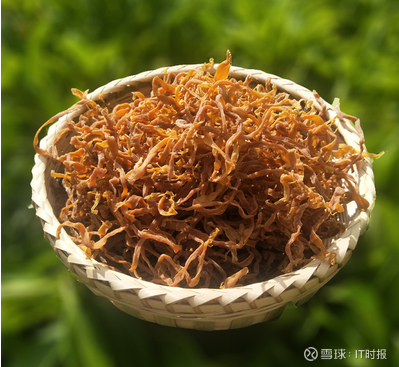 從滯銷到一天銷量超萬(wàn)斤,農(nóng)村電商迎來(lái)“史上最強(qiáng)帶貨”